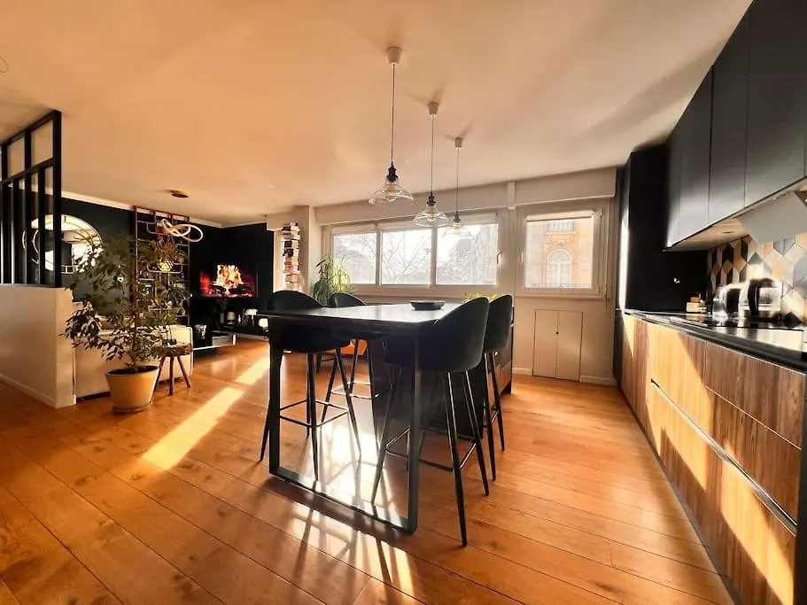 Chic Flat With Terrasse Apartment *